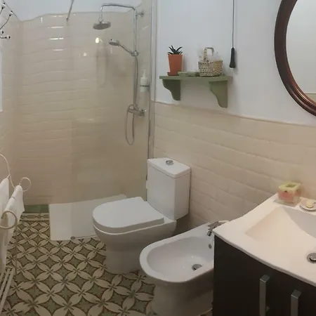 Canaritos Guest house